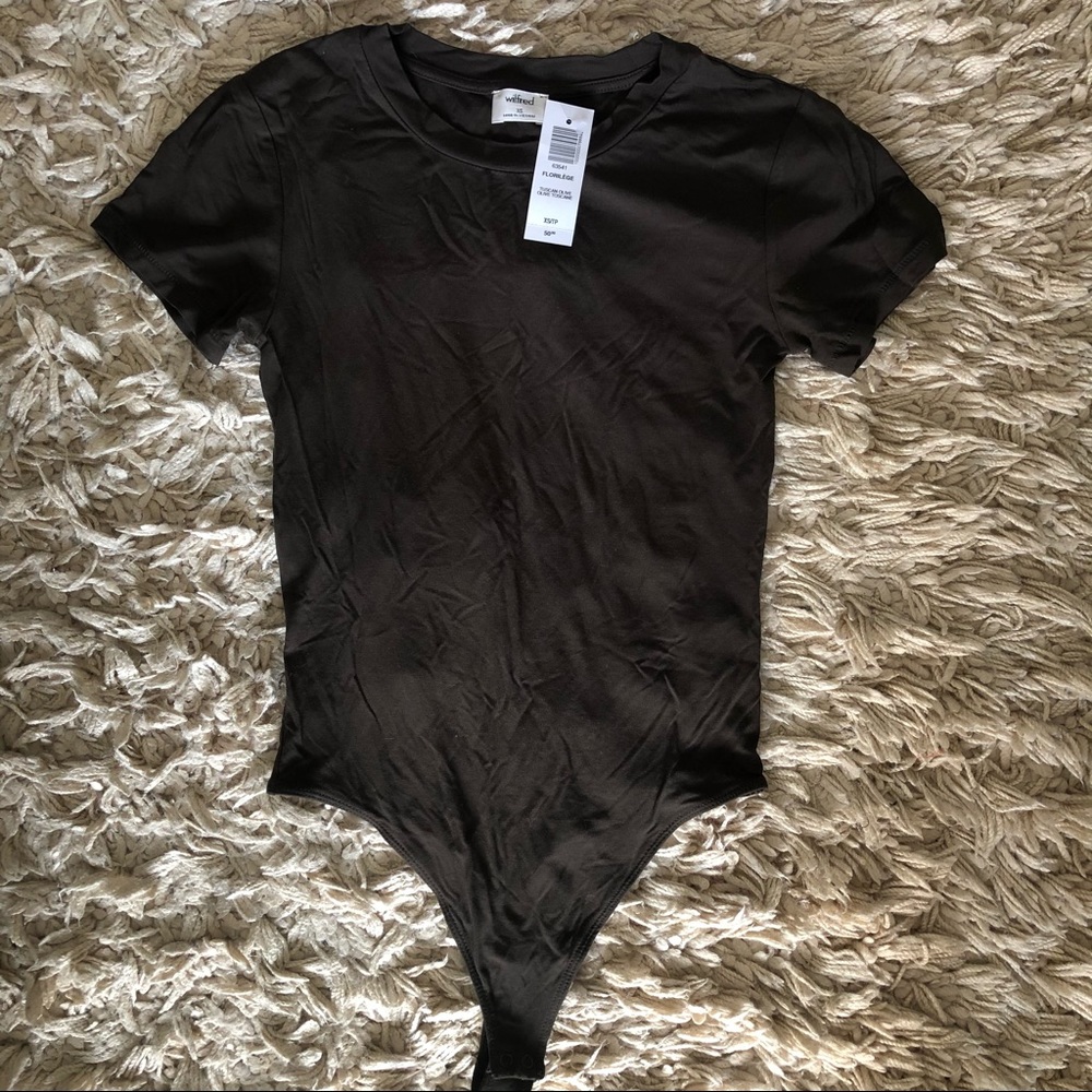 Aritzia Wilfred bodysuit XS Florilege Olive